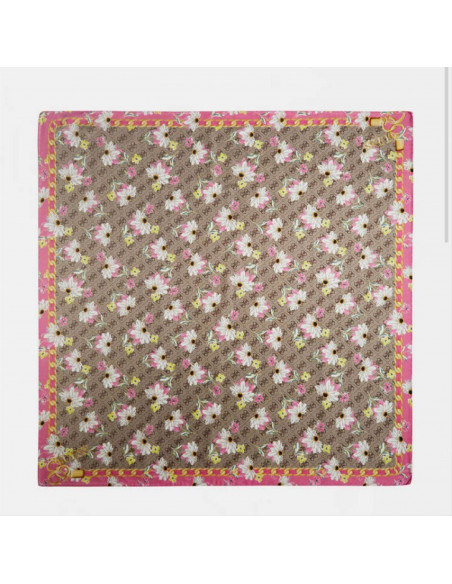 FOULARD