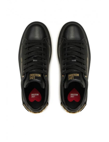 Sneakers Love Moschino