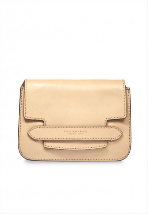 CROSSBODY
